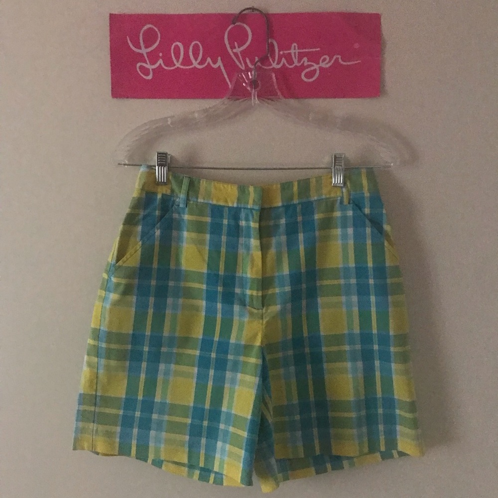Lilly Pulitzer woman’s captain plaid golf shorts